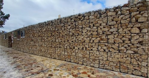 Preço em Moçambique de m³ de Muro de contenção de alvenaria de pedra.  Gerador de preços para construção civil. CYPE Ingenieros, S.A.